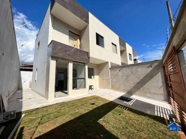 #82 - Casa para Venda em Belo Horizonte - MG - 1